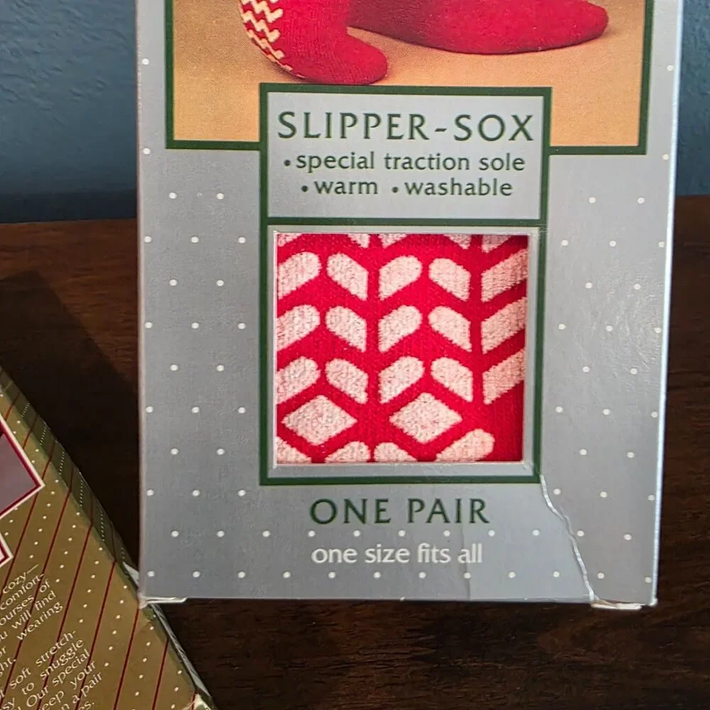 Vintage Totes Toasties 1991 Women Slipper Sox Socks NIB Traction Sole RED & PINK